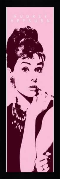 Audrey Hepburn Cigarello